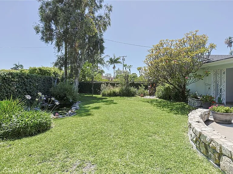 1200 W Rowan St — Photo 18