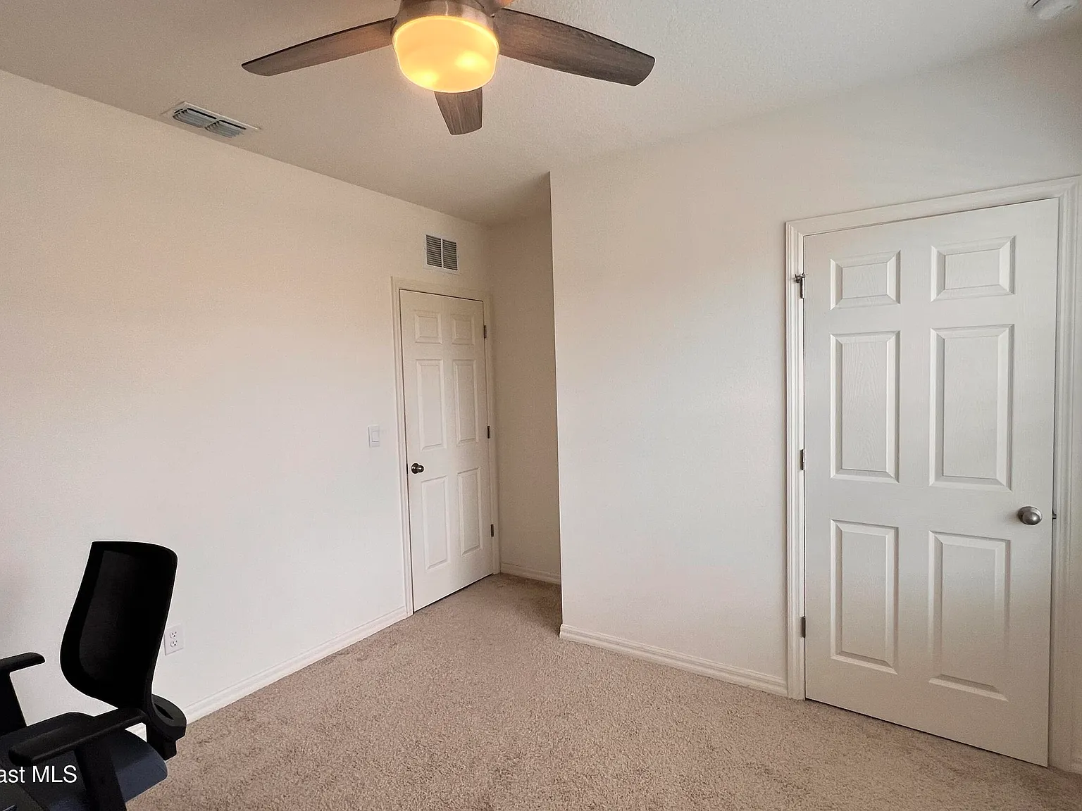 4 bed, 2.0 bath, 1846 sqft, $2,495 — Photo 4