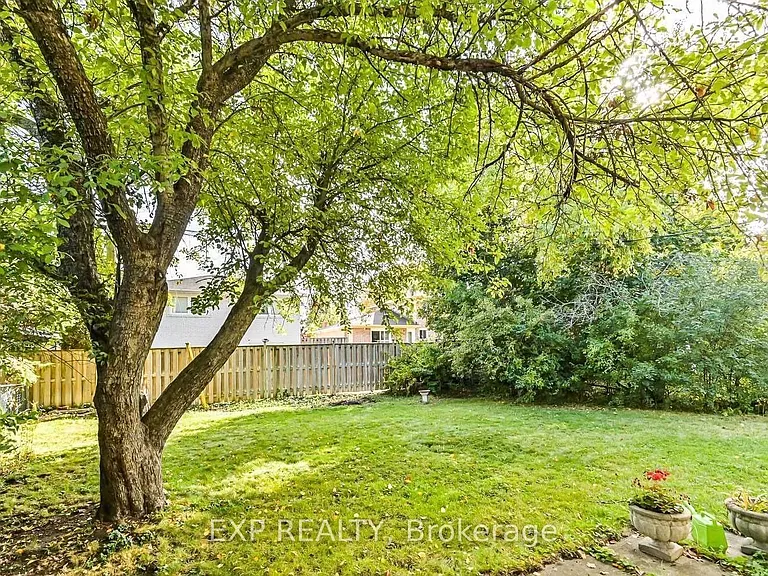23 Markhaven Rd — Photo 10