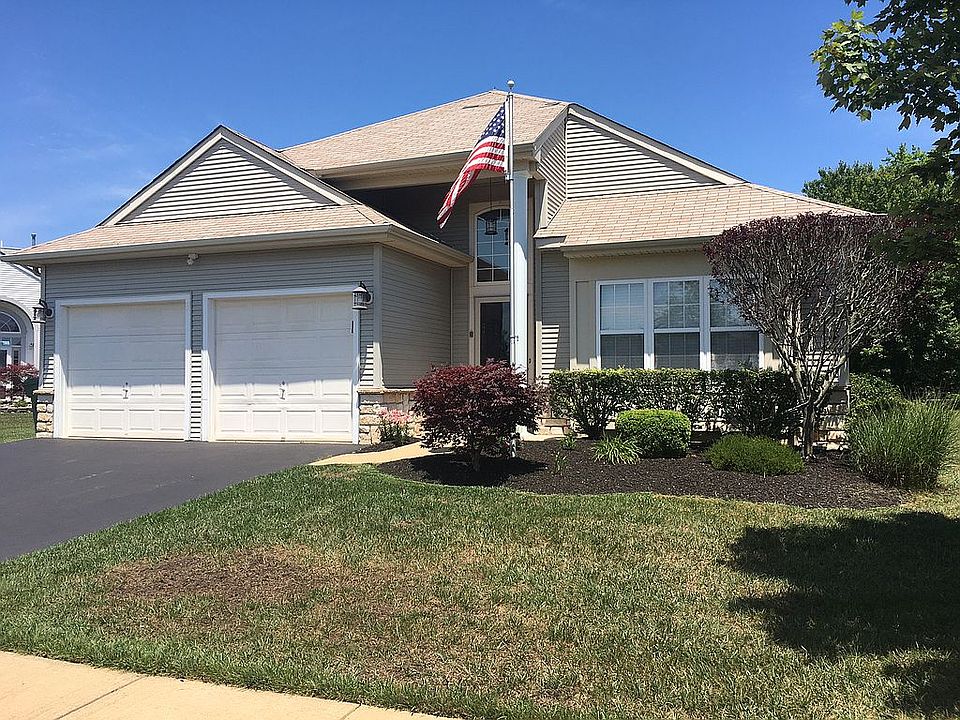 1st image of 35 Verona Dr