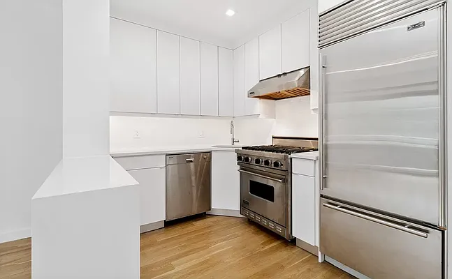 Rented by REAL New York | media 4