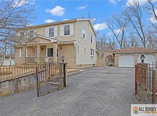 37 Farmhaven Ave, Edison, NJ 08820