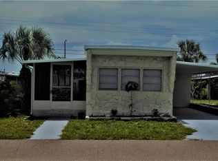 10484 Bay St NE, Saint Petersburg, FL 33716
