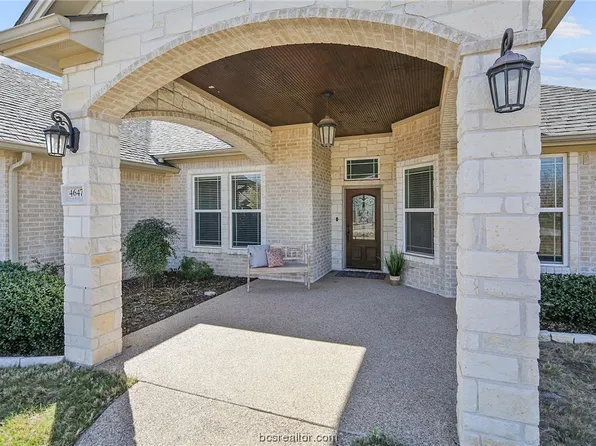 4647 River Rock Dr, Bryan, TX 77808