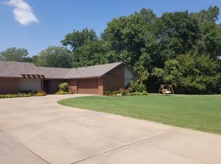 2106 Timbercrest Pl, Norman, OK 73071