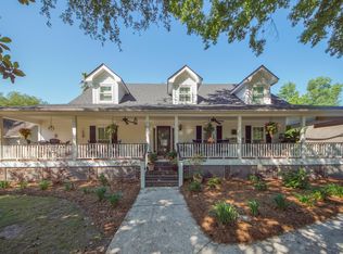 109 Old Postern Rd, Summerville, SC 29483