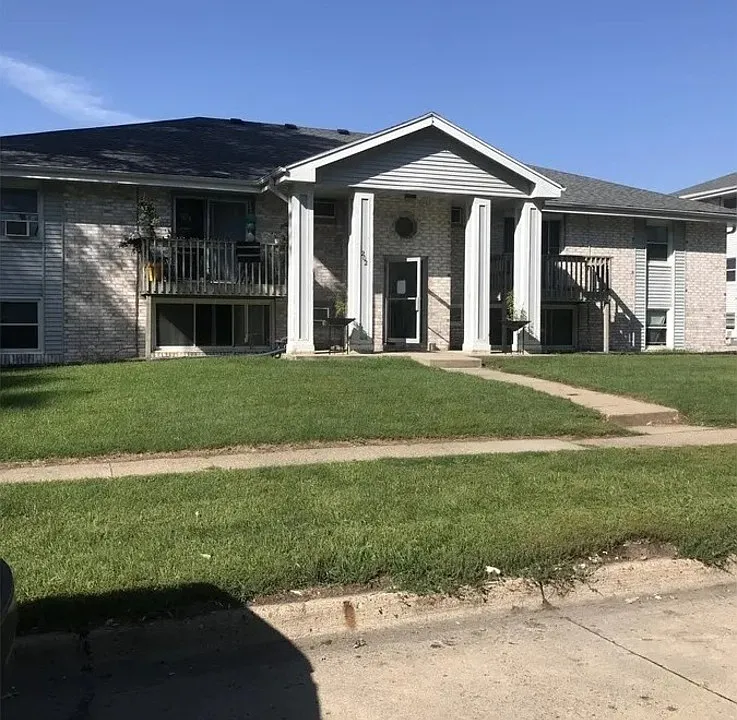 1202 SE Belmont Dr #3