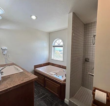 4th image of 4304 Leal Dr #A