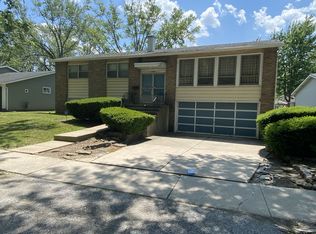 2705 Turtle Creek Dr, Hazel Crest, IL 60429