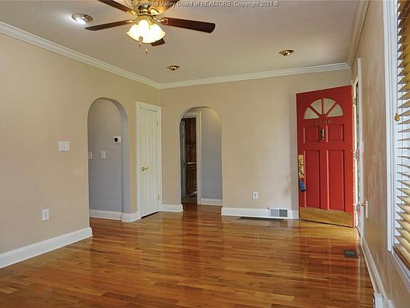 4th image of 3800 Staunton Ave SE