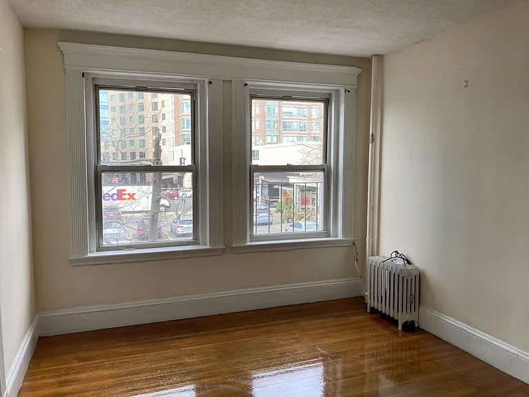 111 Peterborough St #11 — Photo 7