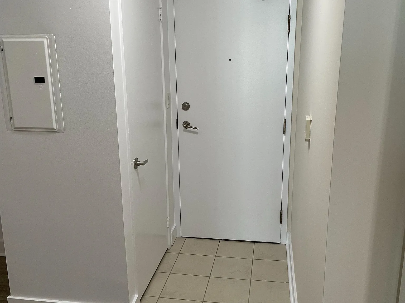 1 bed, $2,700 — Photo 4