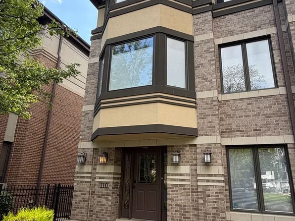 110 N Myrtle Ave, Elmhurst, IL 60126