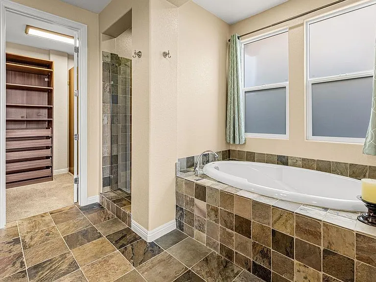 851 Antilla Way — Photo 18