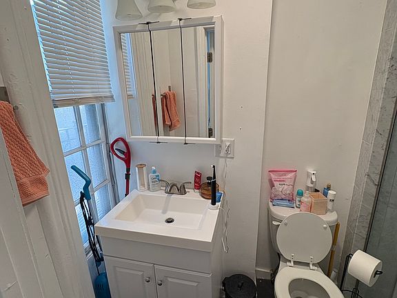 4th image of 24A Joy St #2