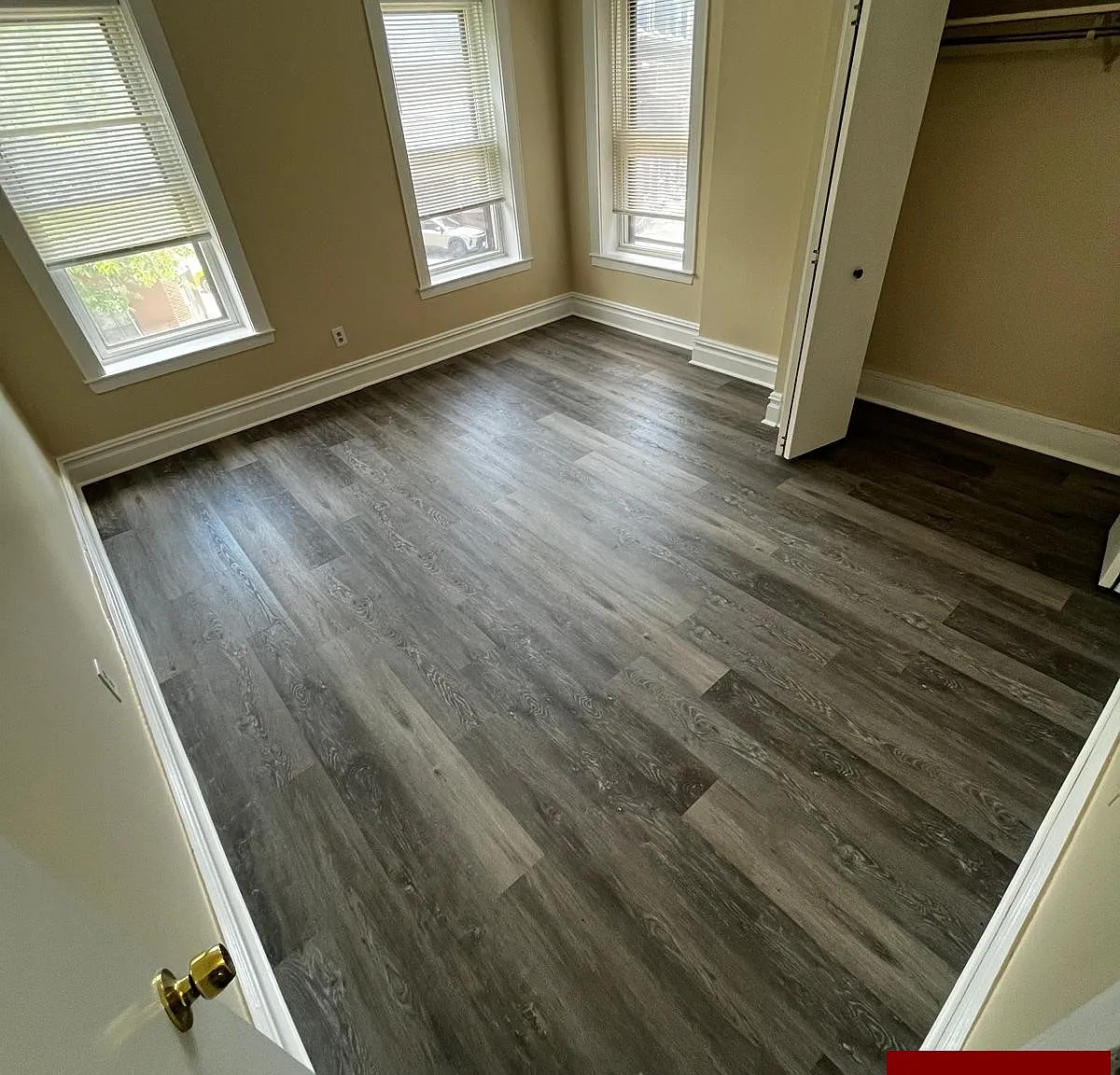 2 bed, 1.0 bath, $2,800 — Photo 4