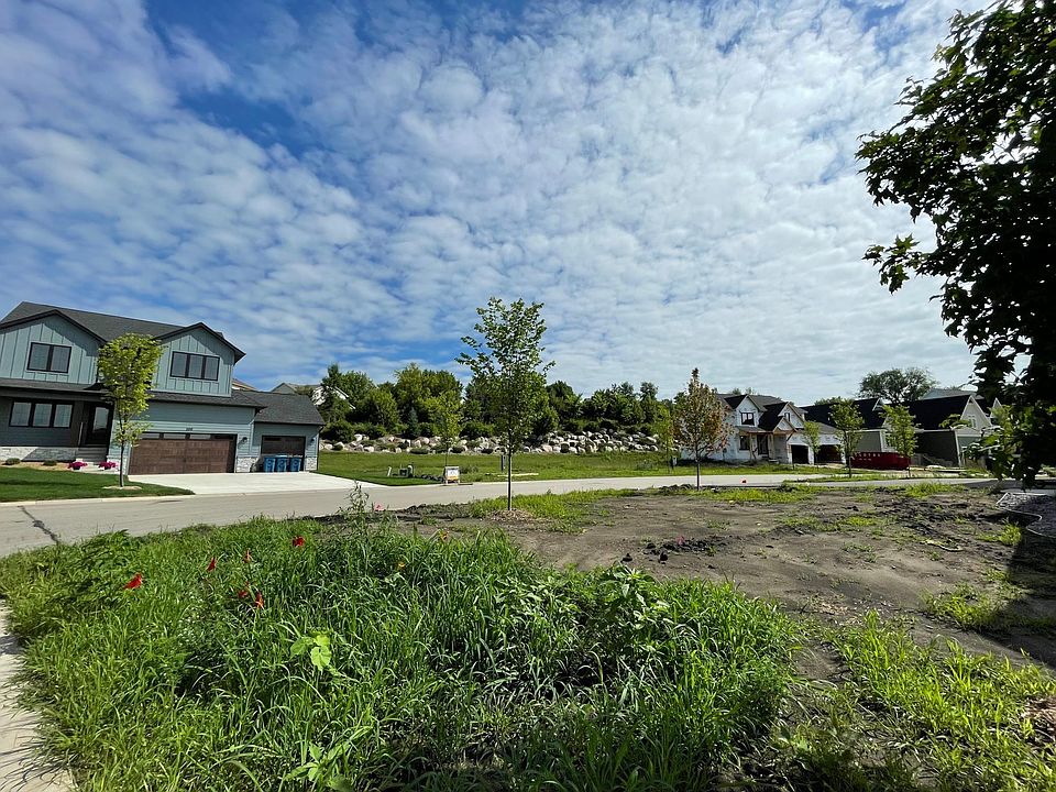 1st image of 108 Forest Ct
