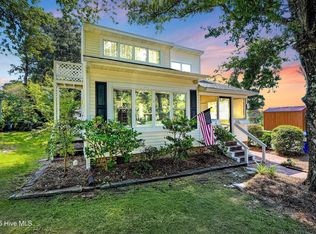 122 SE 2nd Street, Oak Island, NC 28465