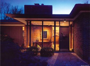 60 Villa Coublay Dr, Saint Louis, MO