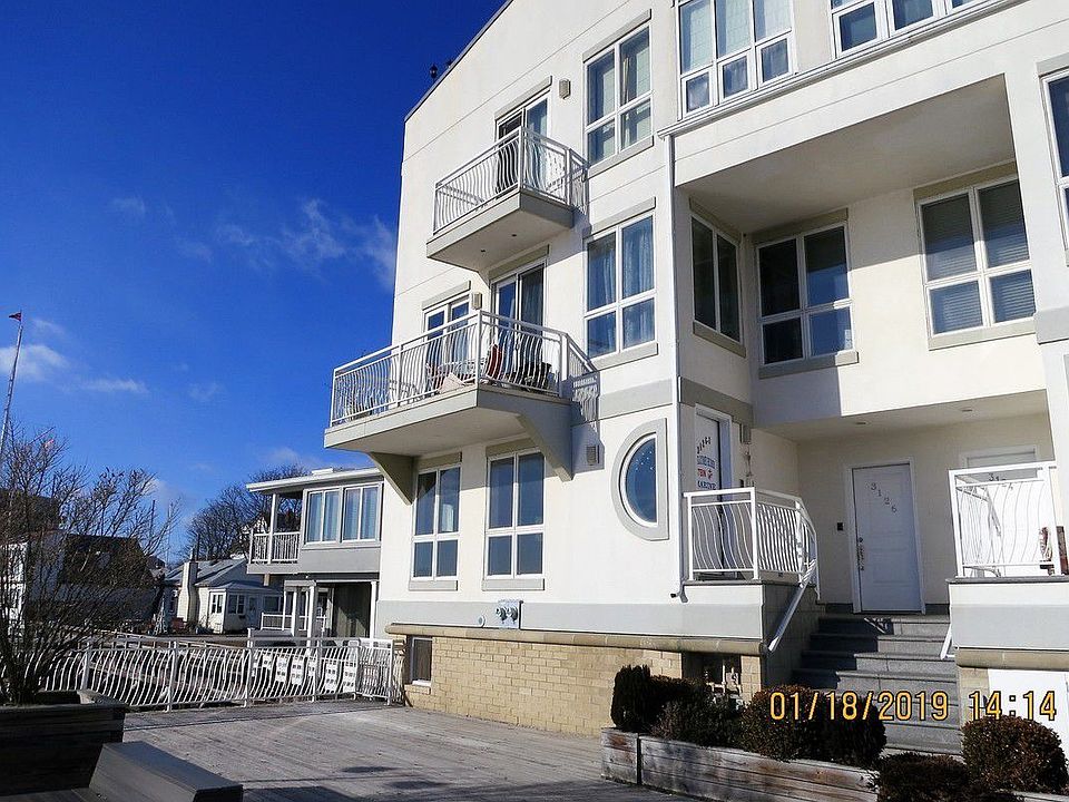 1st image of 3126 Emmons Ave #1
