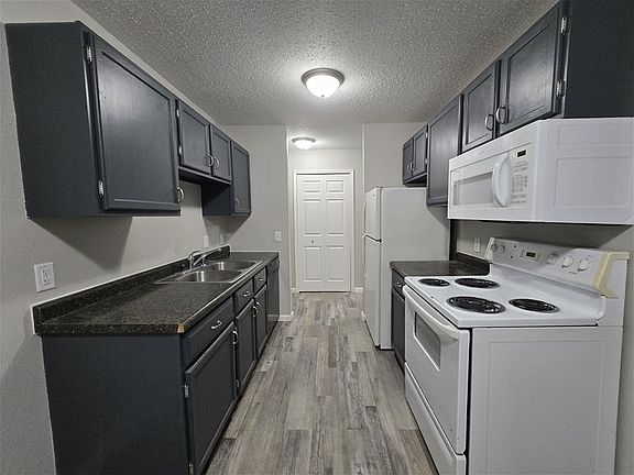 3rd image of 3011 S 17th St #209