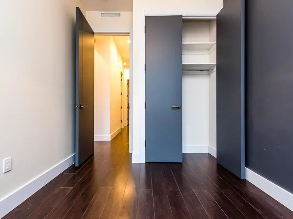 1869 Madison Street image 7 of 15