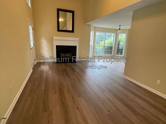 5th image of 810 Camelon Ct