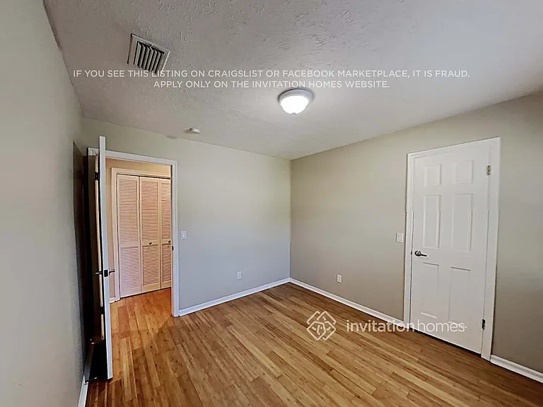 705 Lobelia St — Photo 13