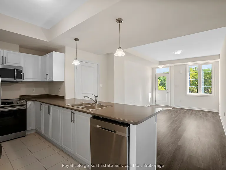 383 Dundas St E #68 — Photo 7