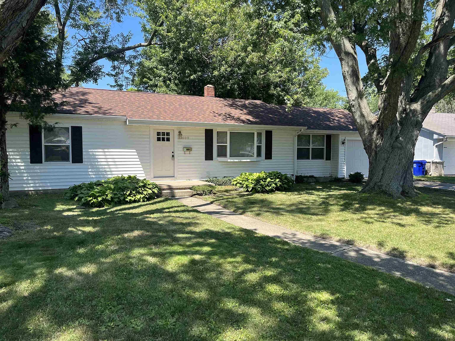 600 Somerset Dr photo 1