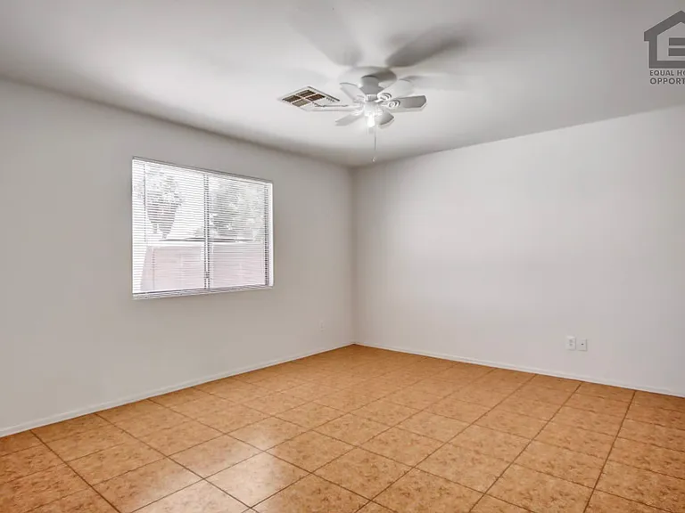 7407 S Sunrise Way — Photo 12