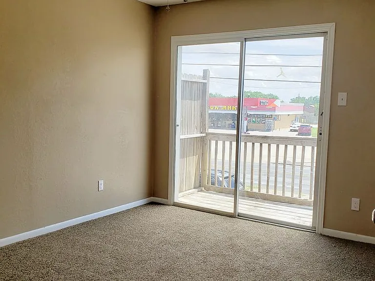 3007 Lake Rd — Photo 14