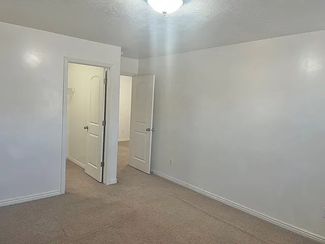 664 S 410 E #I — Photo 26