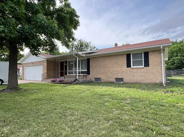 1600 W 4th St, Newton, KS 67114