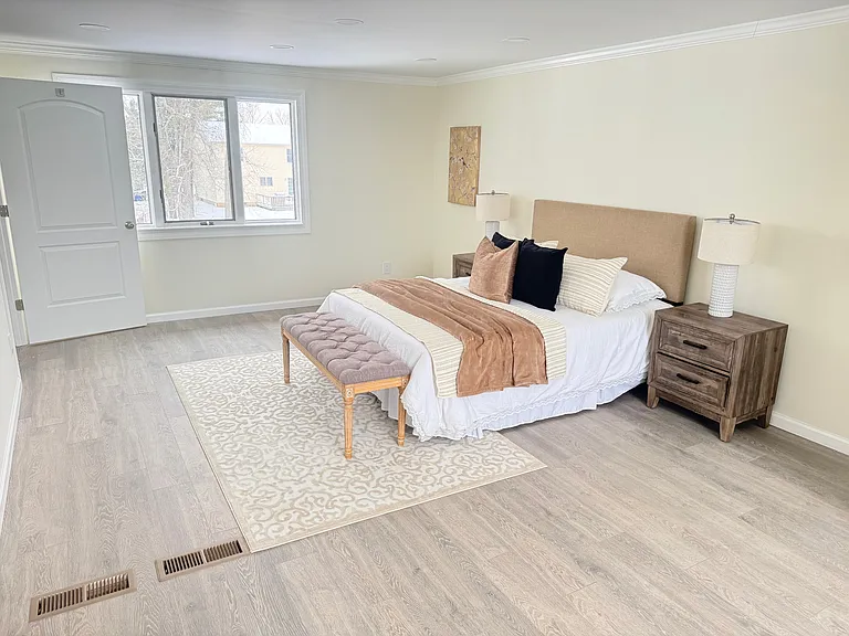 400 Tiburon Ln — Photo 45