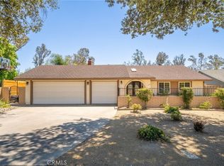 378 E Radcliffe Dr, Claremont, CA 91711