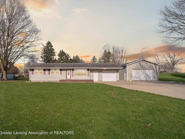 2945 N Cochran Rd, Charlotte, MI 48813