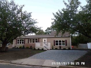 703 Coventry Ln, Egg Harbor Township, NJ 08234
