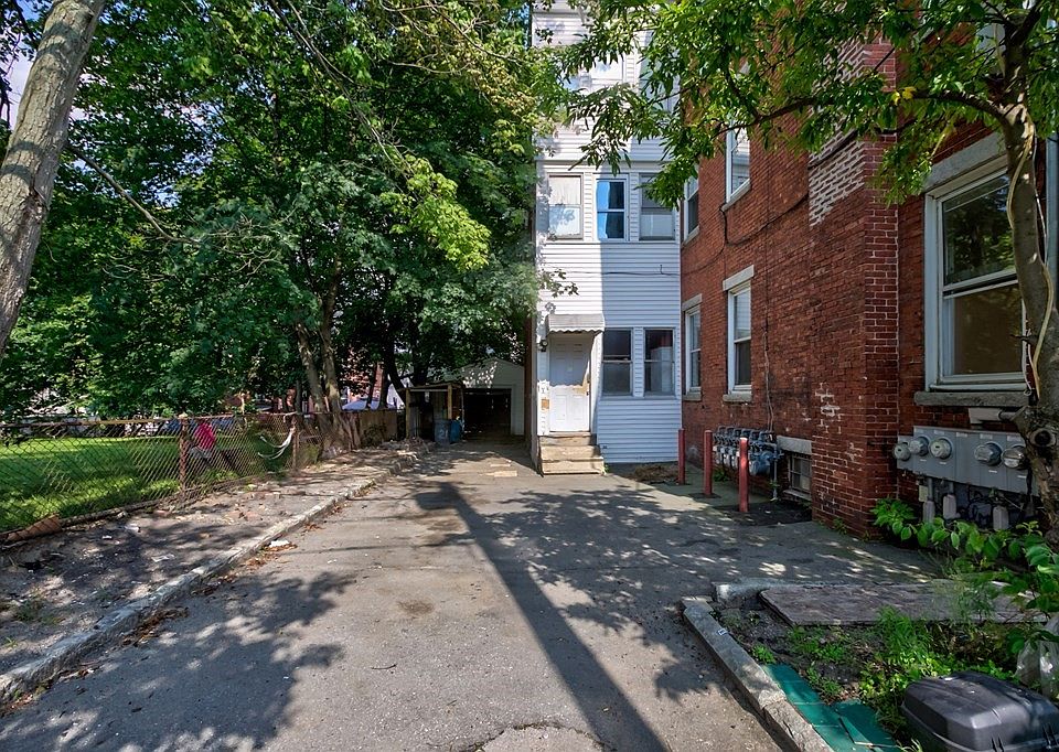 2nd image of 21 E Haverhill St