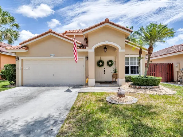 14682 Vista Luna Dr, Davie, FL 33325