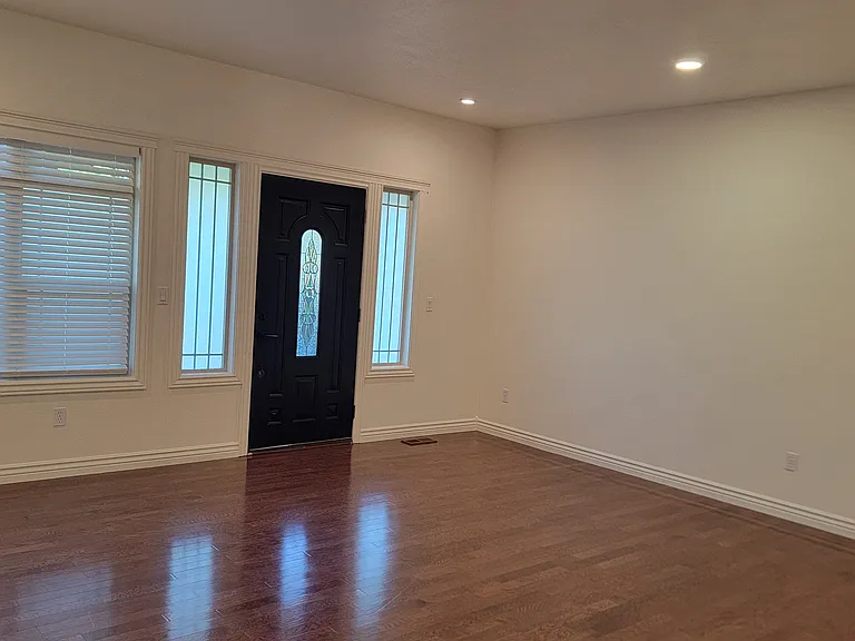 2880 W Ravenna St — Photo 88