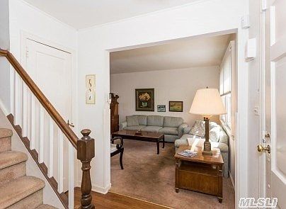 3rd image of 21 Hastings Dr