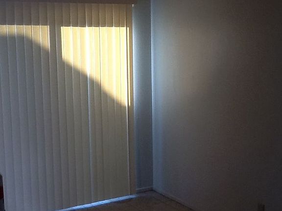 3rd image of 801 803 805 Bedlow Dr #805