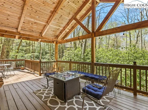 110 Teaberry Trail, Beech Mountain, NC 28604