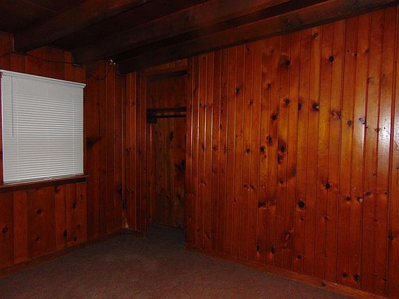 5th image of 823 Salmon St