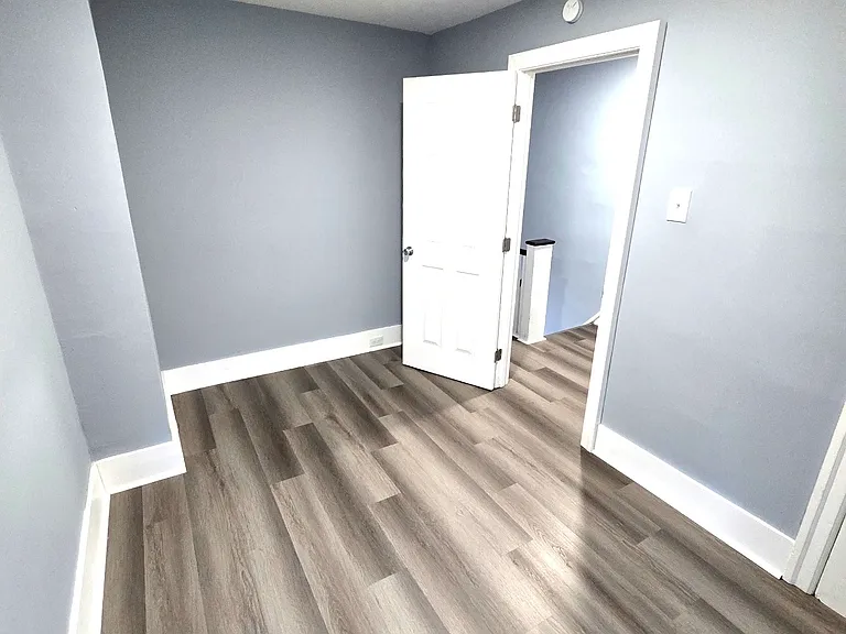 6542 Regent St — Photo 23