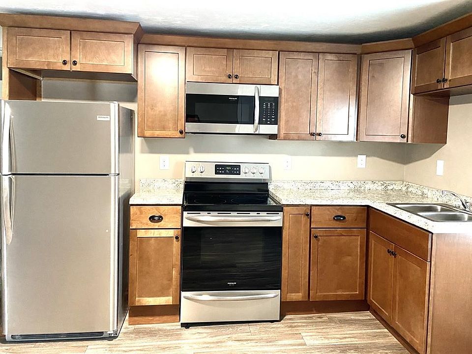 2nd image of 102 Vernon St APT 3