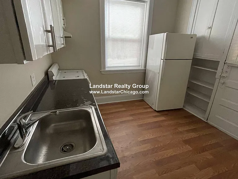 1936 W Estes Ave #G — Photo 12