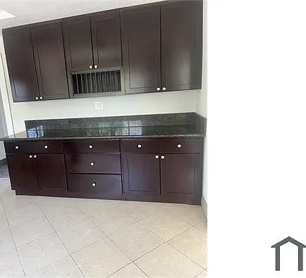 134 Oak St — Photo 2