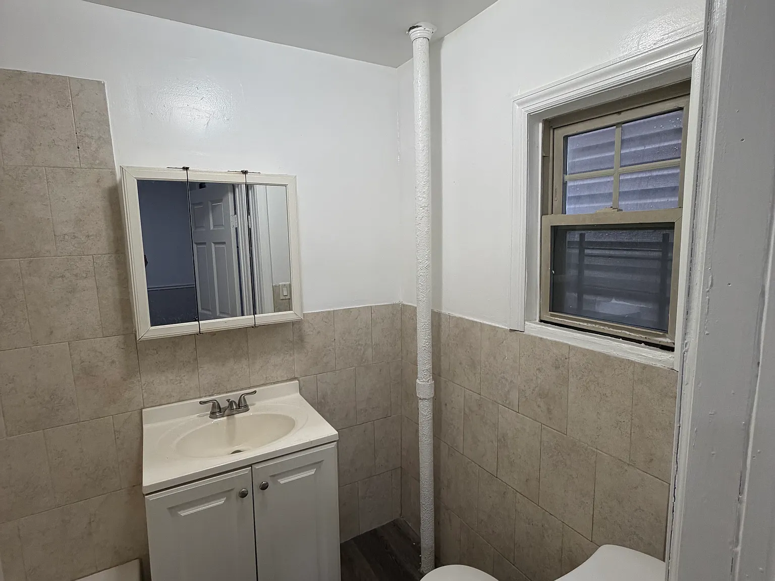 813 Freeman St — Photo 4